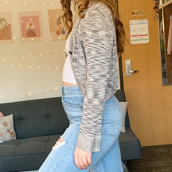 JH Collectibles Gray Bolero/ Cardigan - Picture 3 of 5